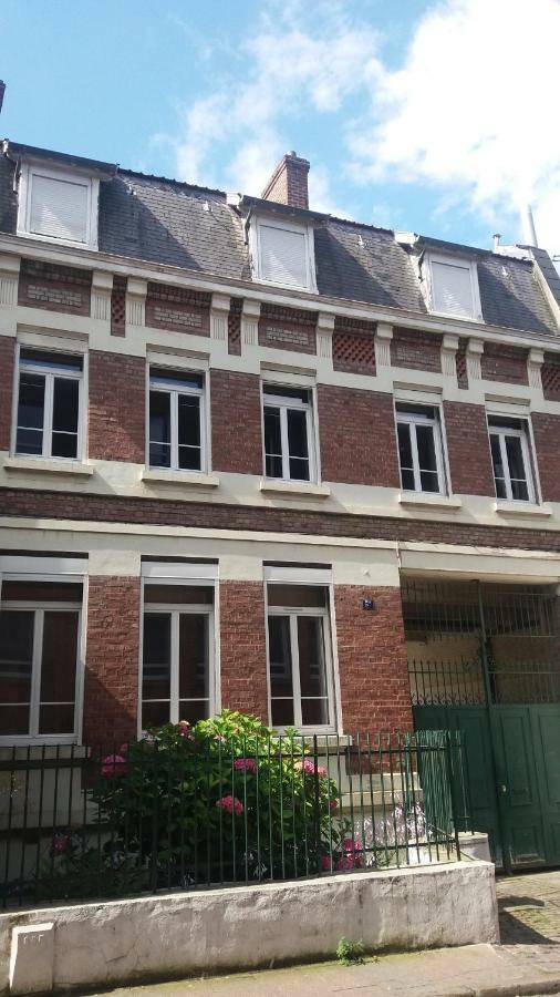 Apt 8 Du Temple Hypercentre & Parking Leilighet Cambrai Eksteriør bilde